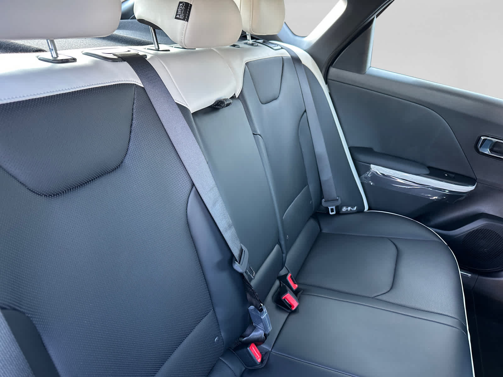 New 2026 Kia K4 Hatchback Sedan