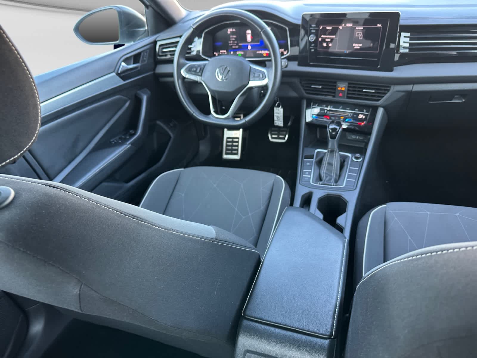 Used 2025 Volkswagen Jetta Sedan