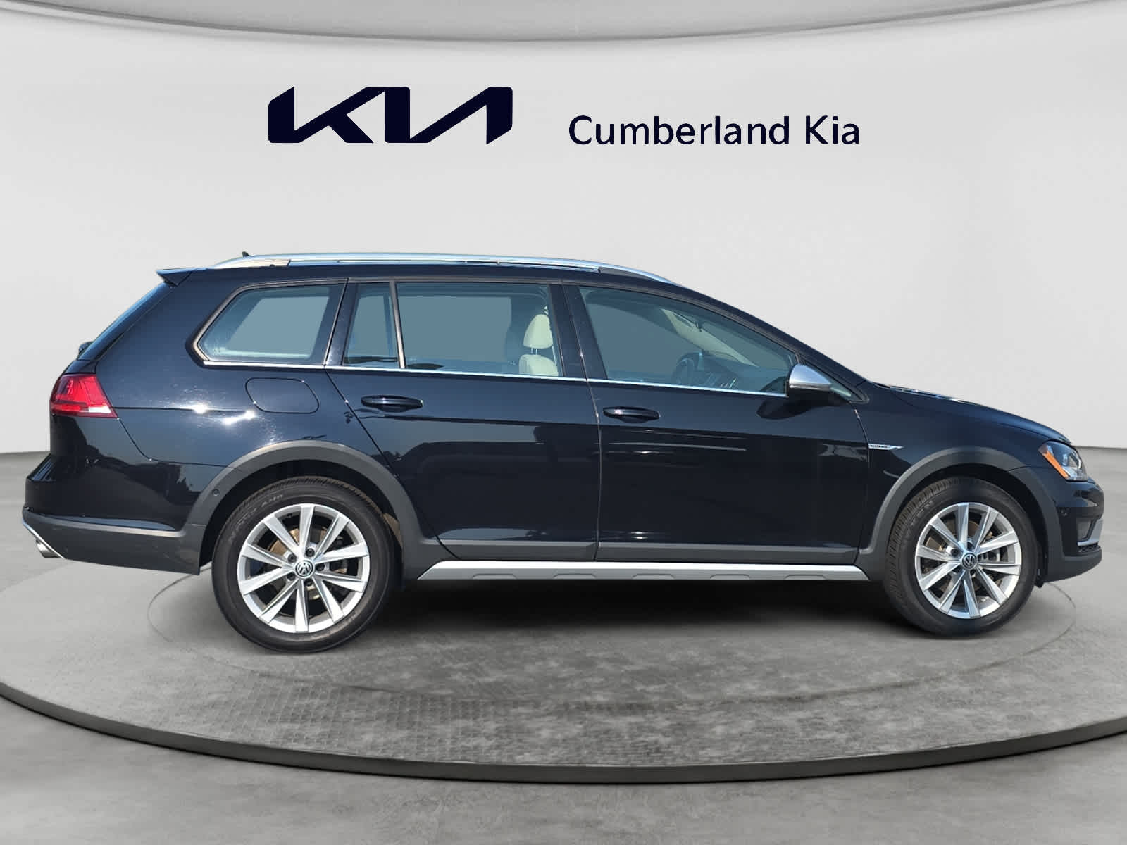 Used 2017 Volkswagen Golf Alltrack Wagon