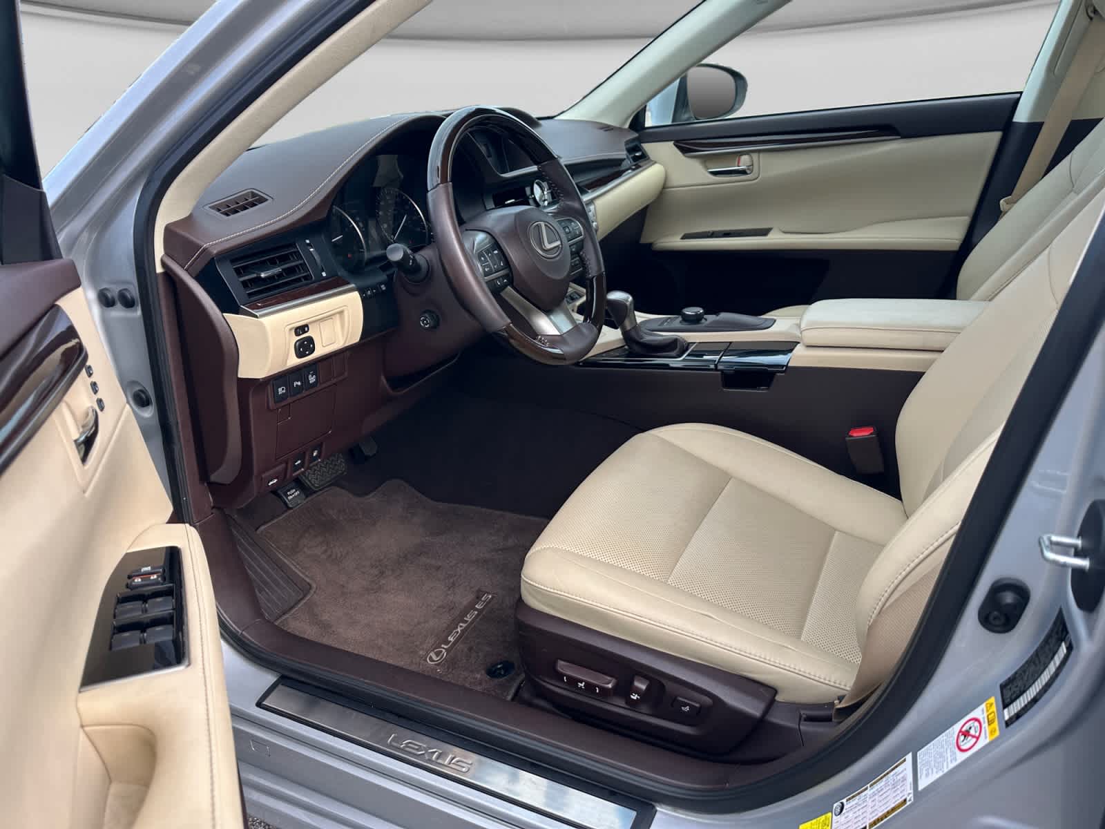 Used 2017 Lexus ES 350 Sedan