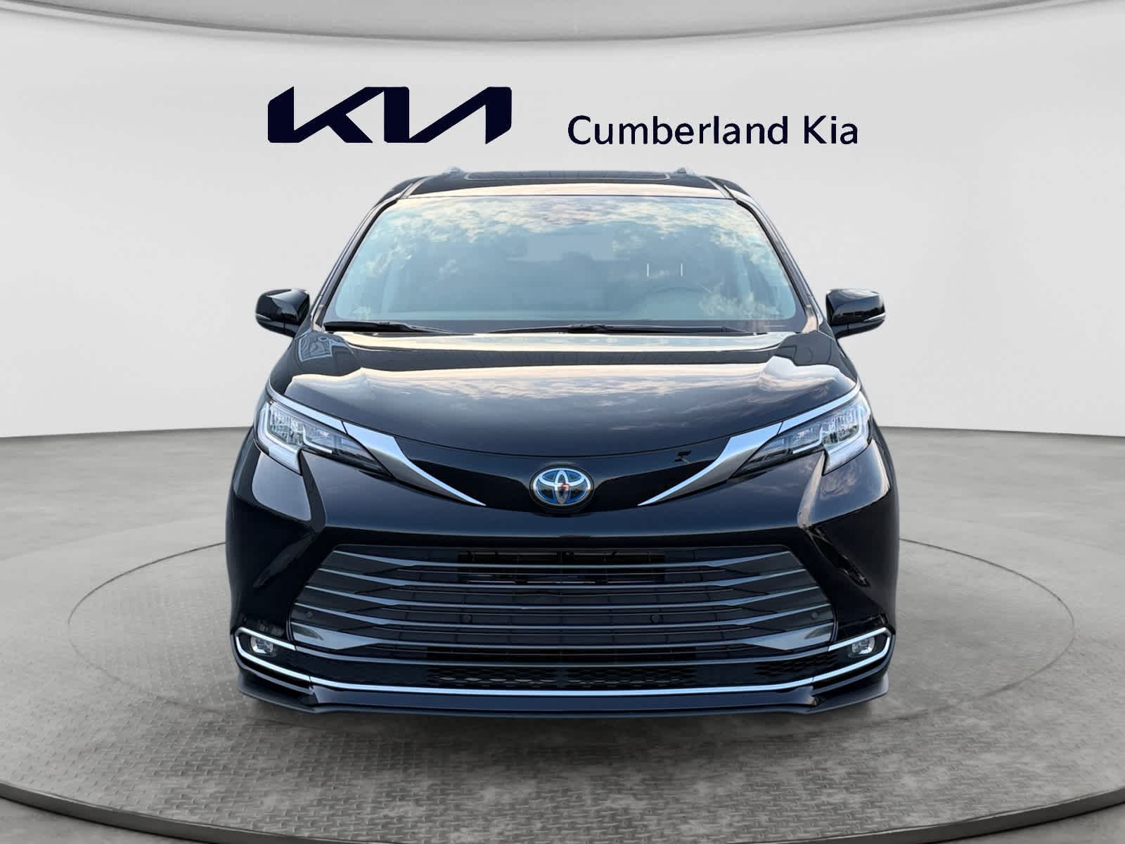 Used 2024 Toyota Sienna Van
