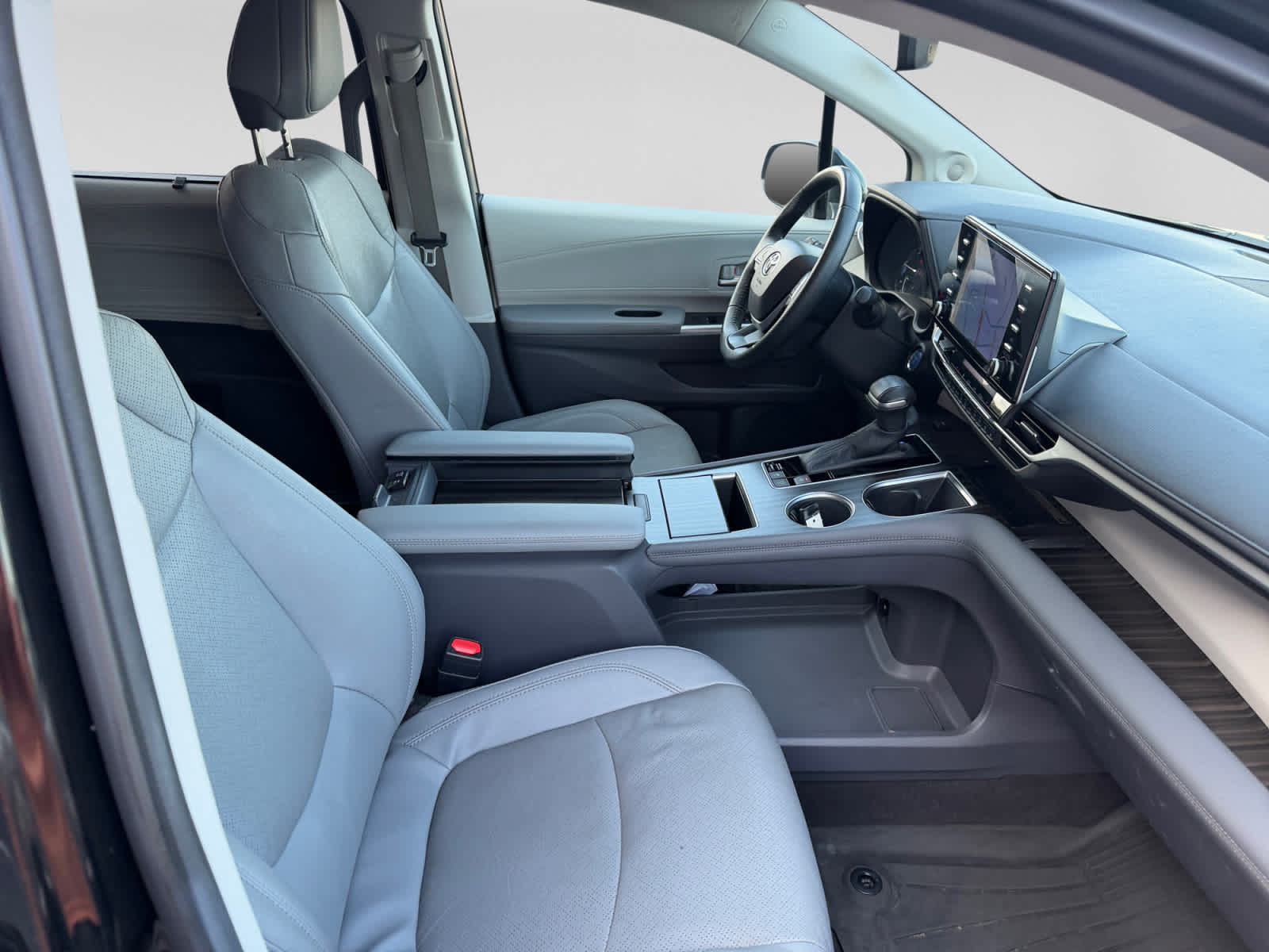 Used 2024 Toyota Sienna Van