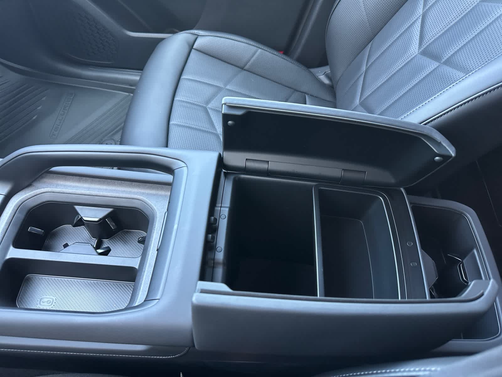New 2027 Kia Telluride Hybrid SUV
