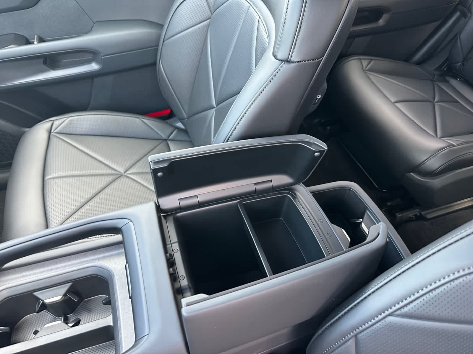 New 2027 Kia Telluride Hybrid SUV