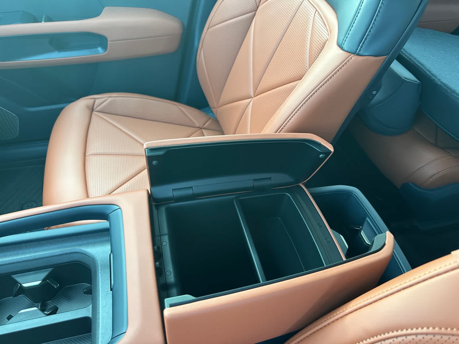 New 2027 Kia Telluride Hybrid SUV