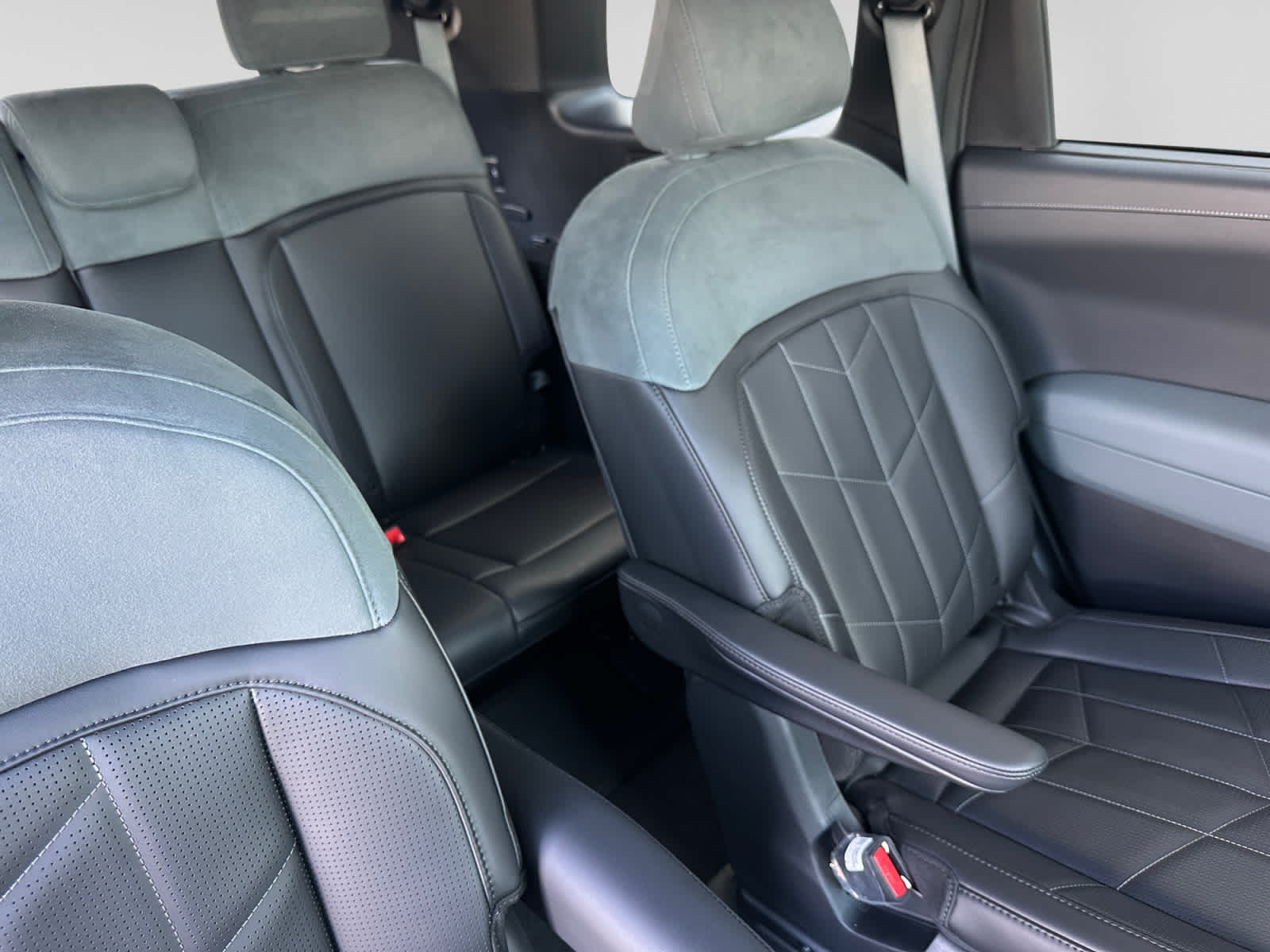 New 2027 Kia Telluride Hybrid SUV