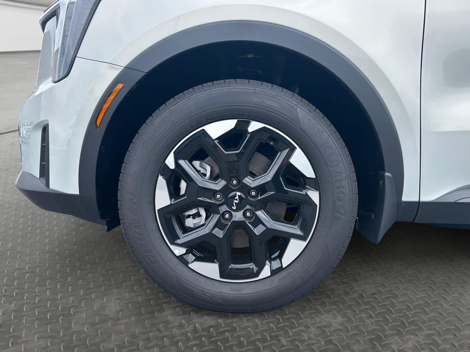 2026 Kia Sorento S - Photo 9