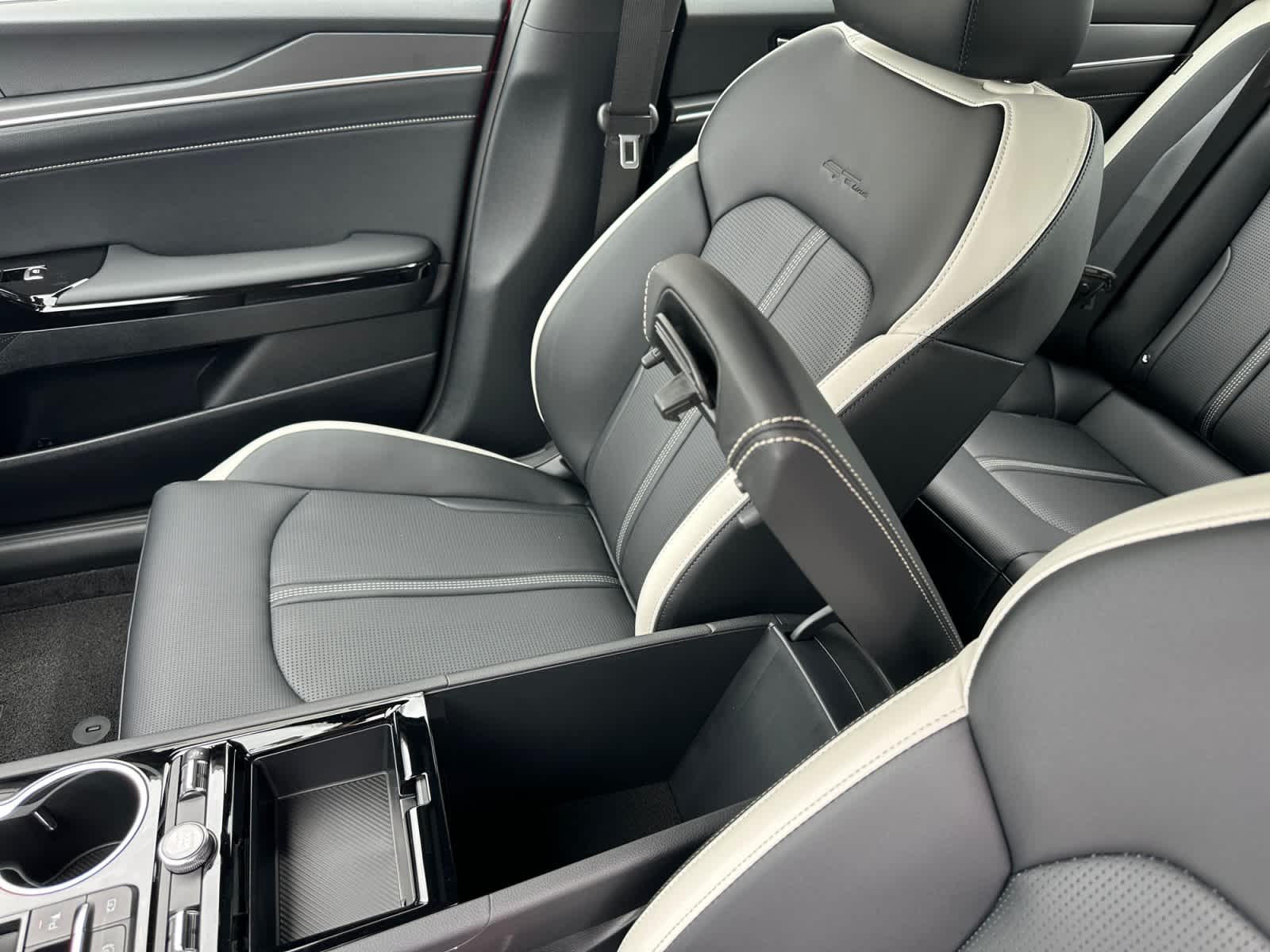 New 2026 Kia K5 Sedan