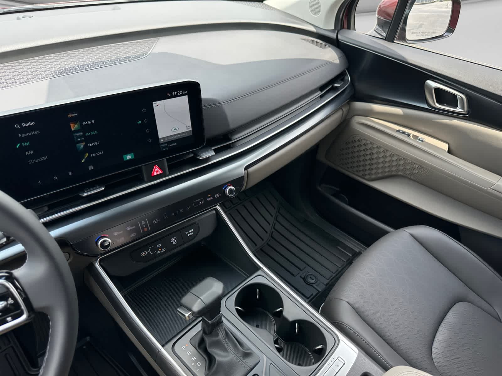 New 2026 Kia Carnival MPV Van