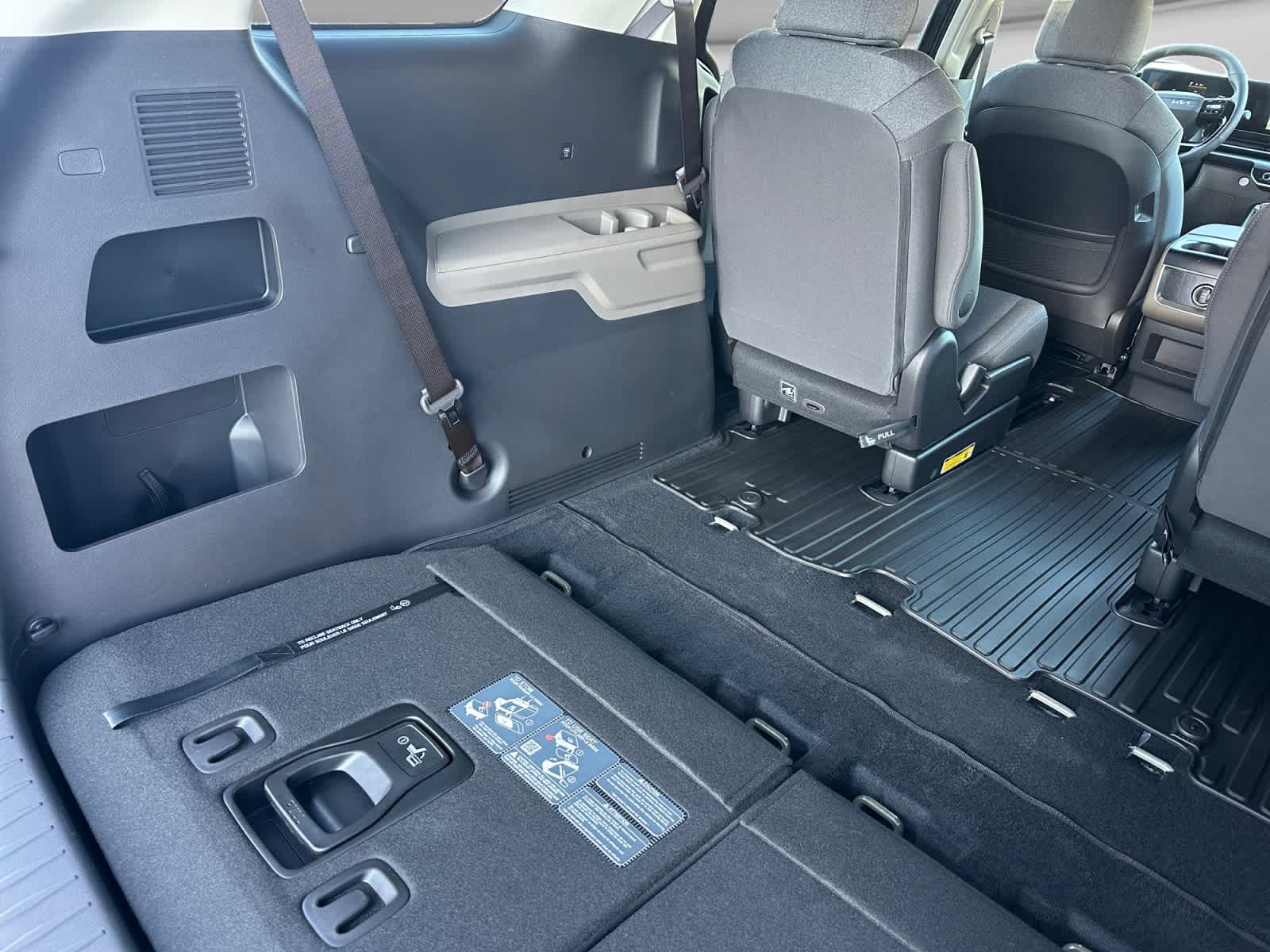 New 2027 Kia Carnival MPV Van