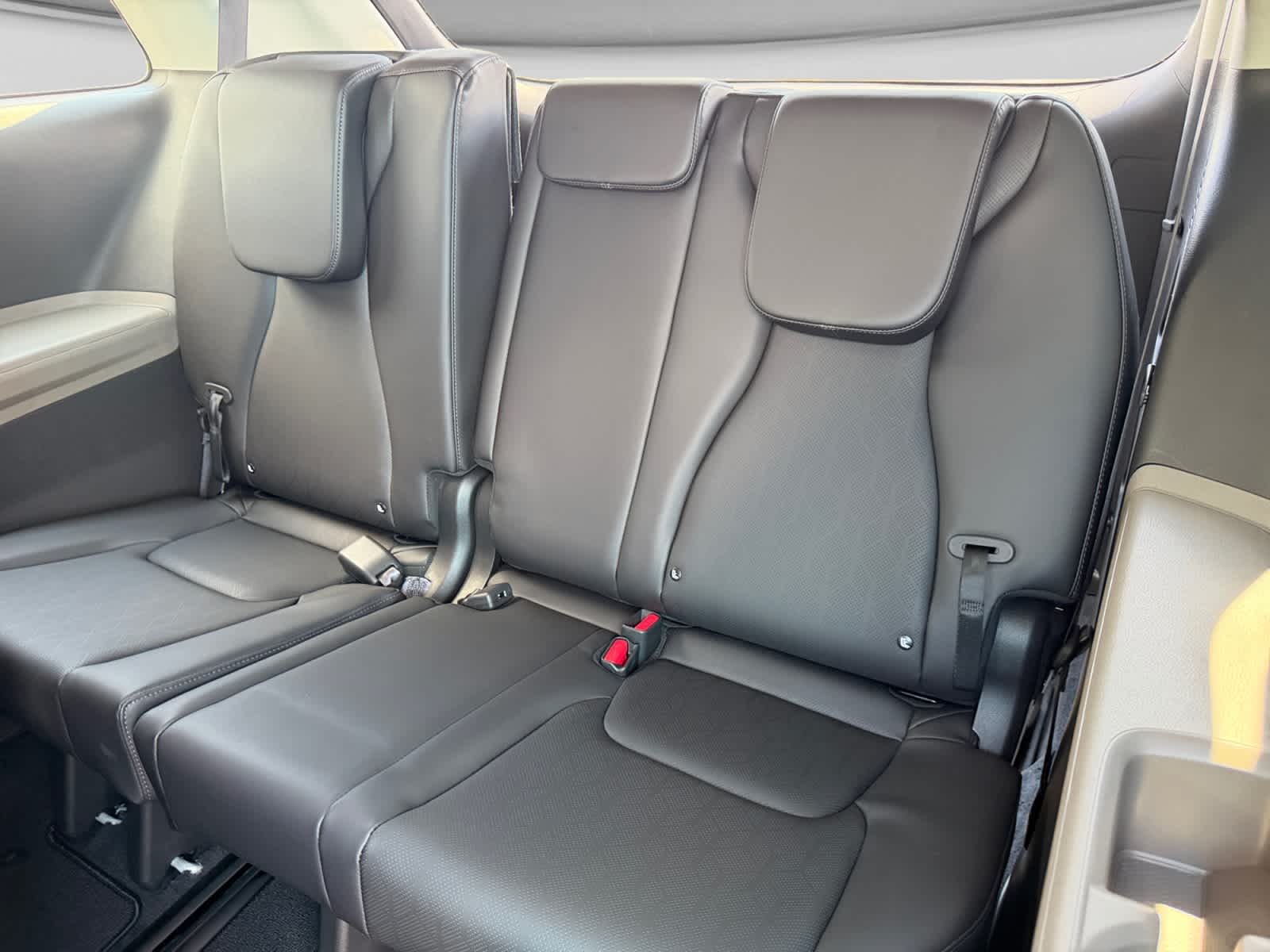 New 2027 Kia Carnival MPV Hybrid Van
