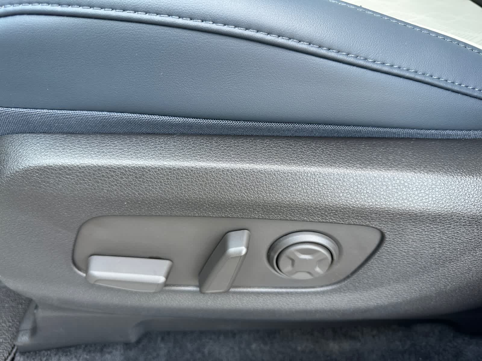 New 2026 Kia Carnival MPV Van