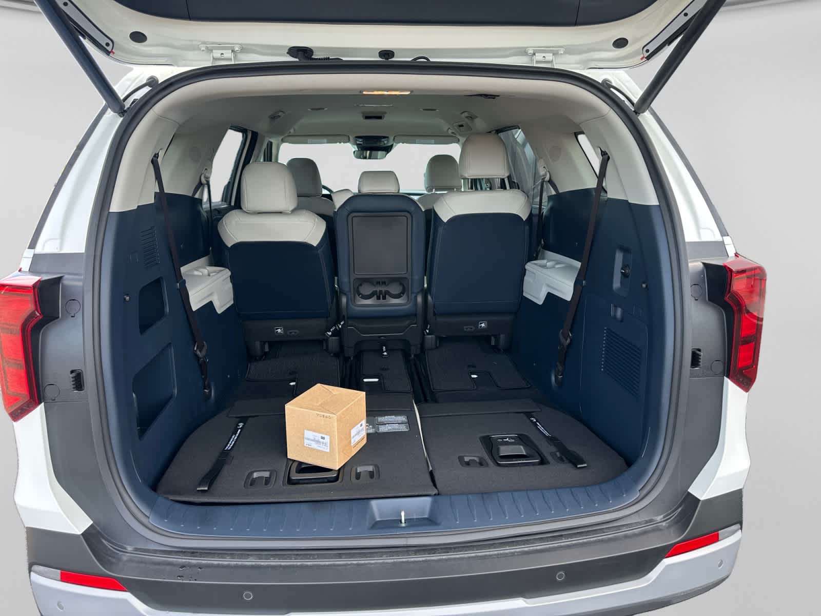 New 2026 Kia Carnival MPV Van