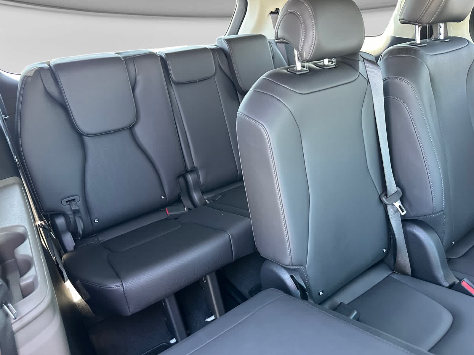New 2027 Kia Carnival MPV Van