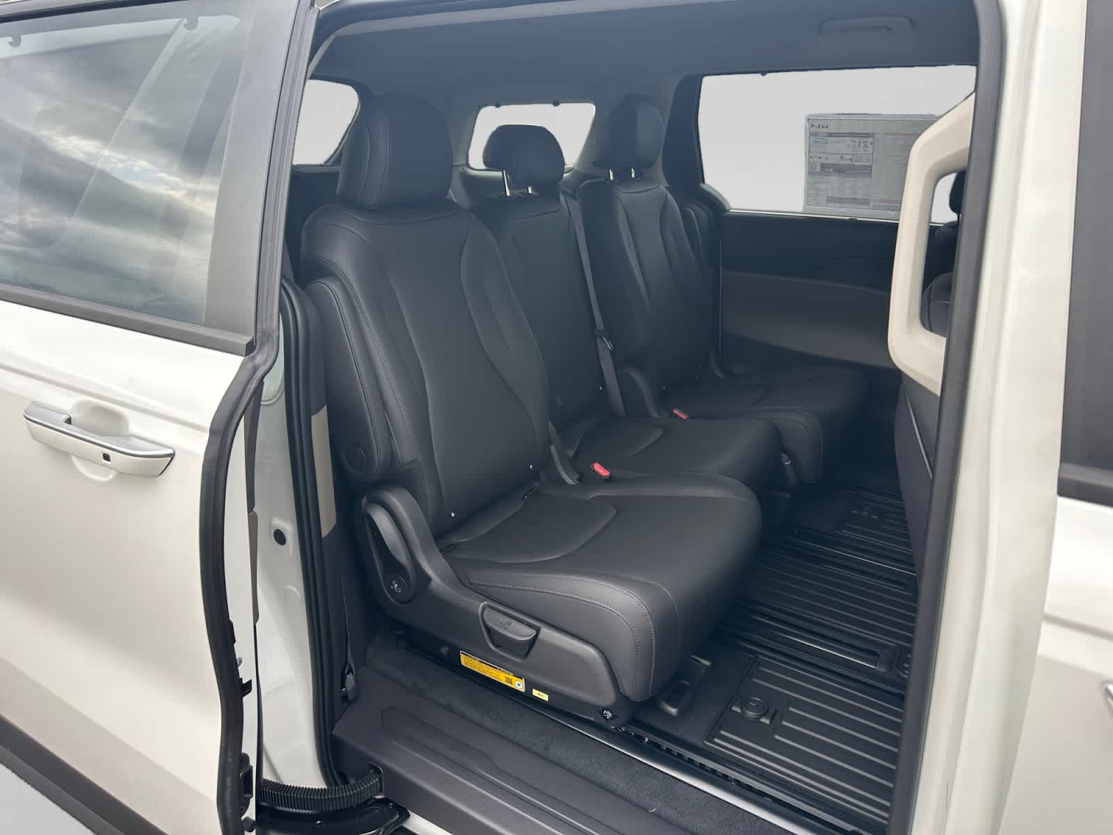 New 2027 Kia Carnival MPV Van