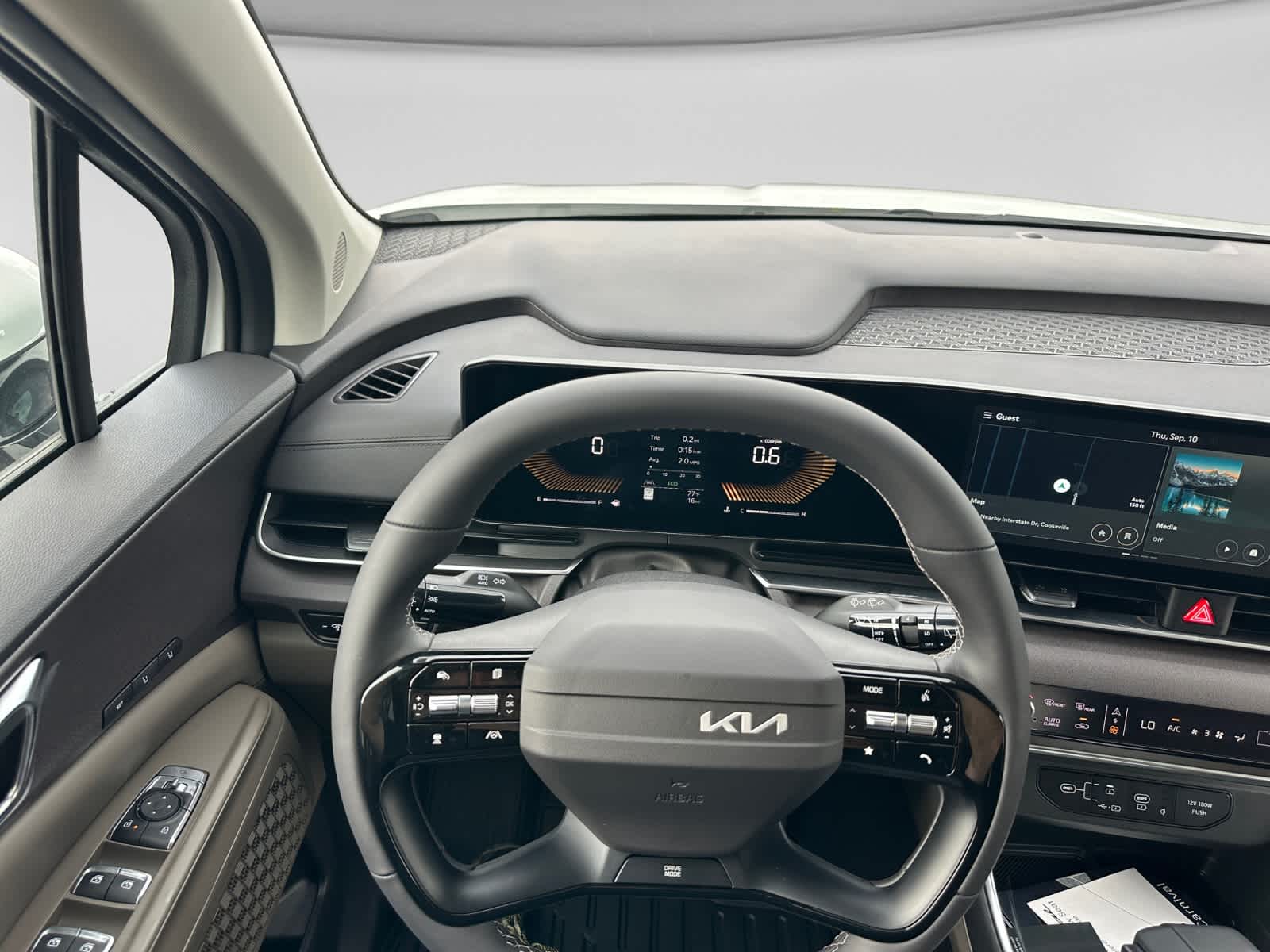 New 2027 Kia Carnival MPV Van