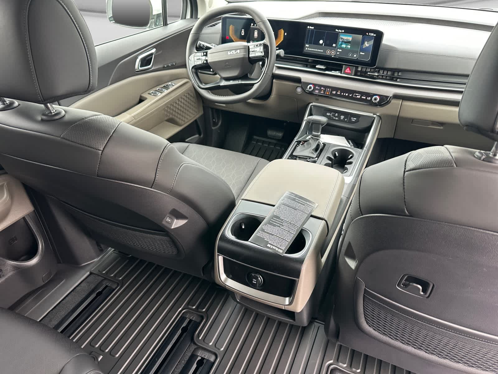 New 2027 Kia Carnival MPV Van