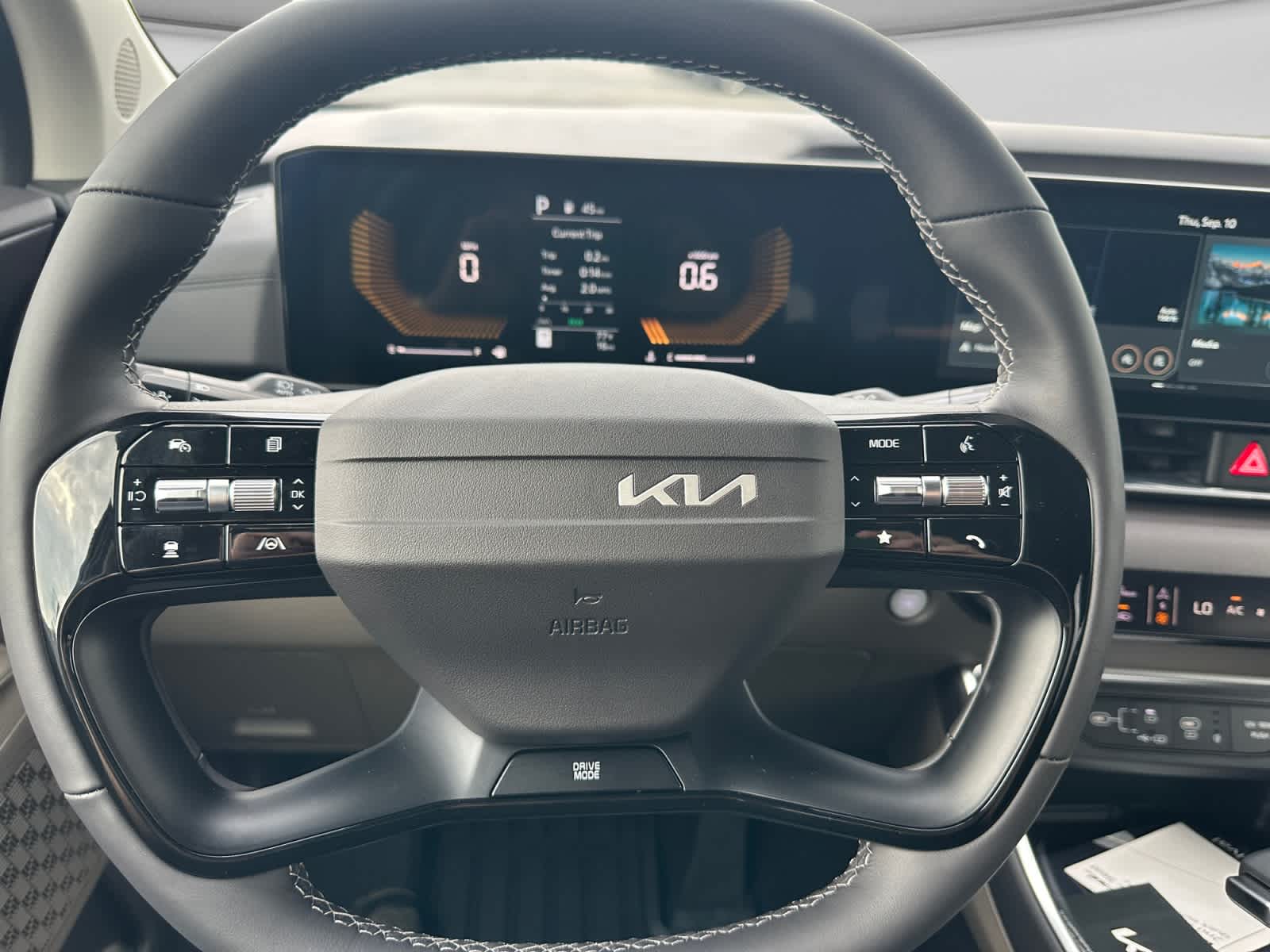 New 2027 Kia Carnival MPV Van