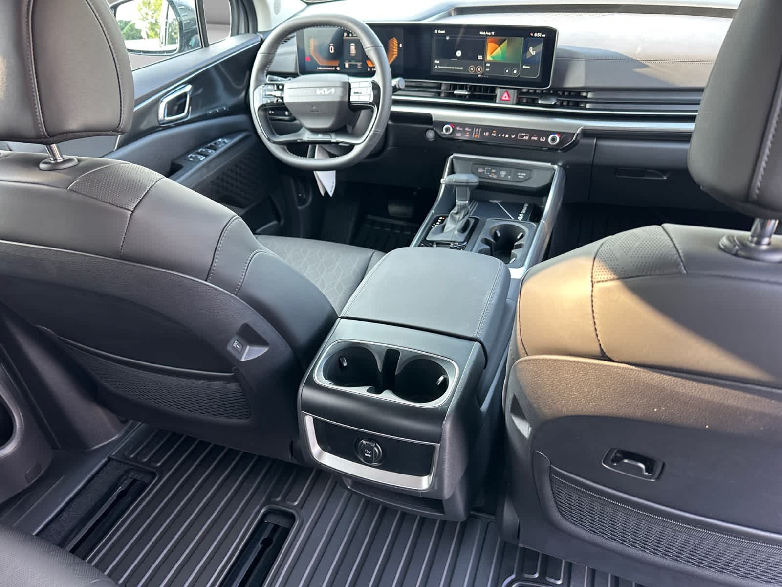 New 2027 Kia Carnival MPV Van