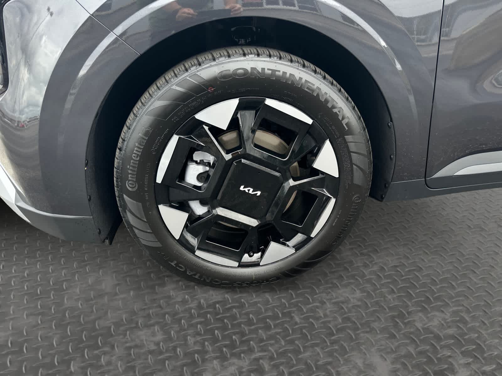 New 2026 Kia Carnival MPV Van