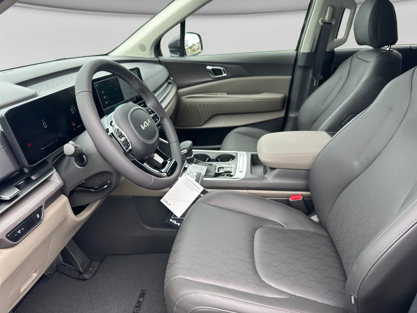 New 2026 Kia Carnival MPV Van