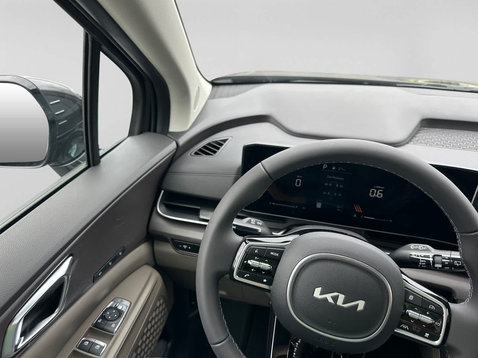 New 2026 Kia Carnival MPV Van