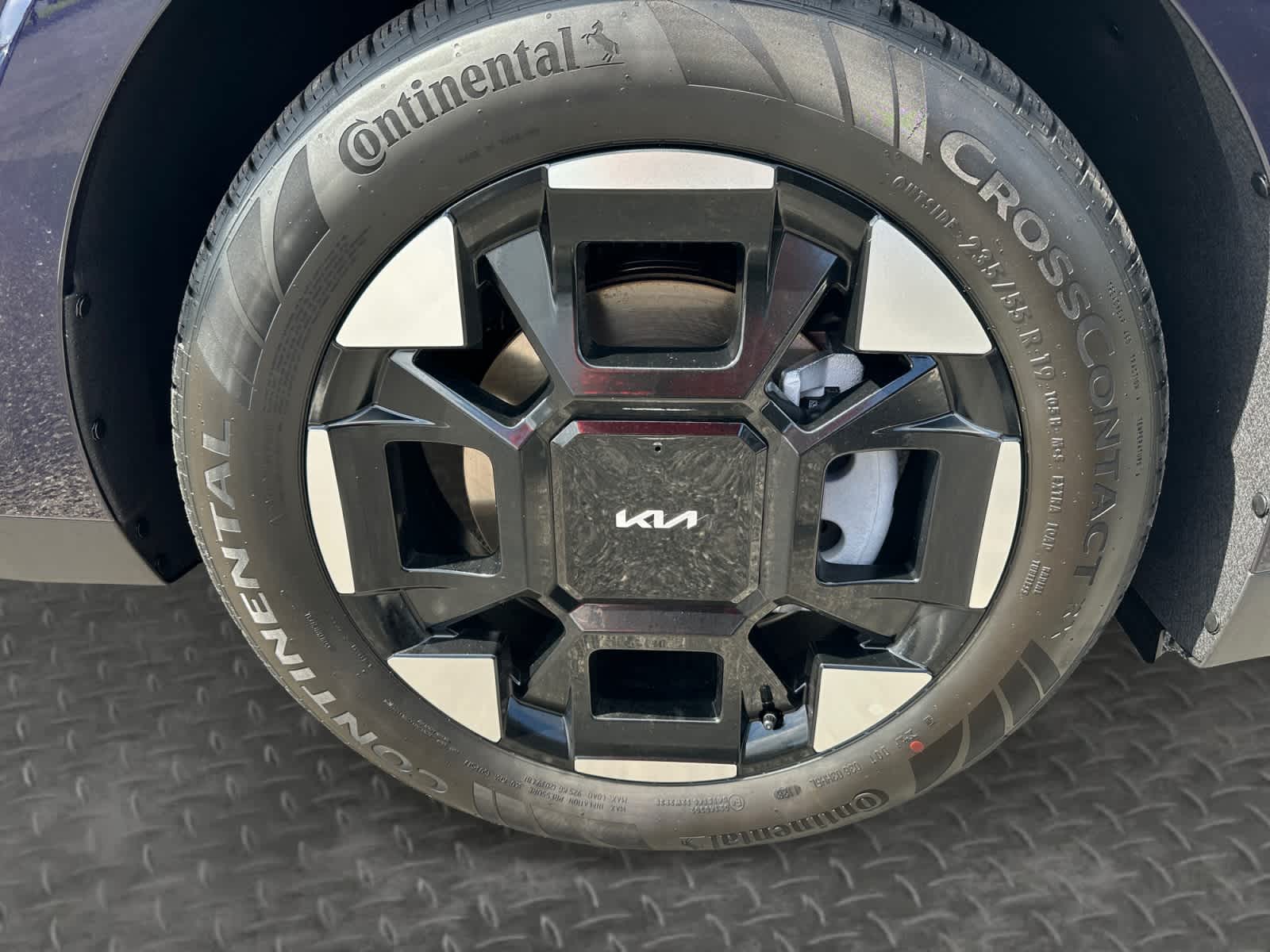 New 2026 Kia Carnival MPV Van