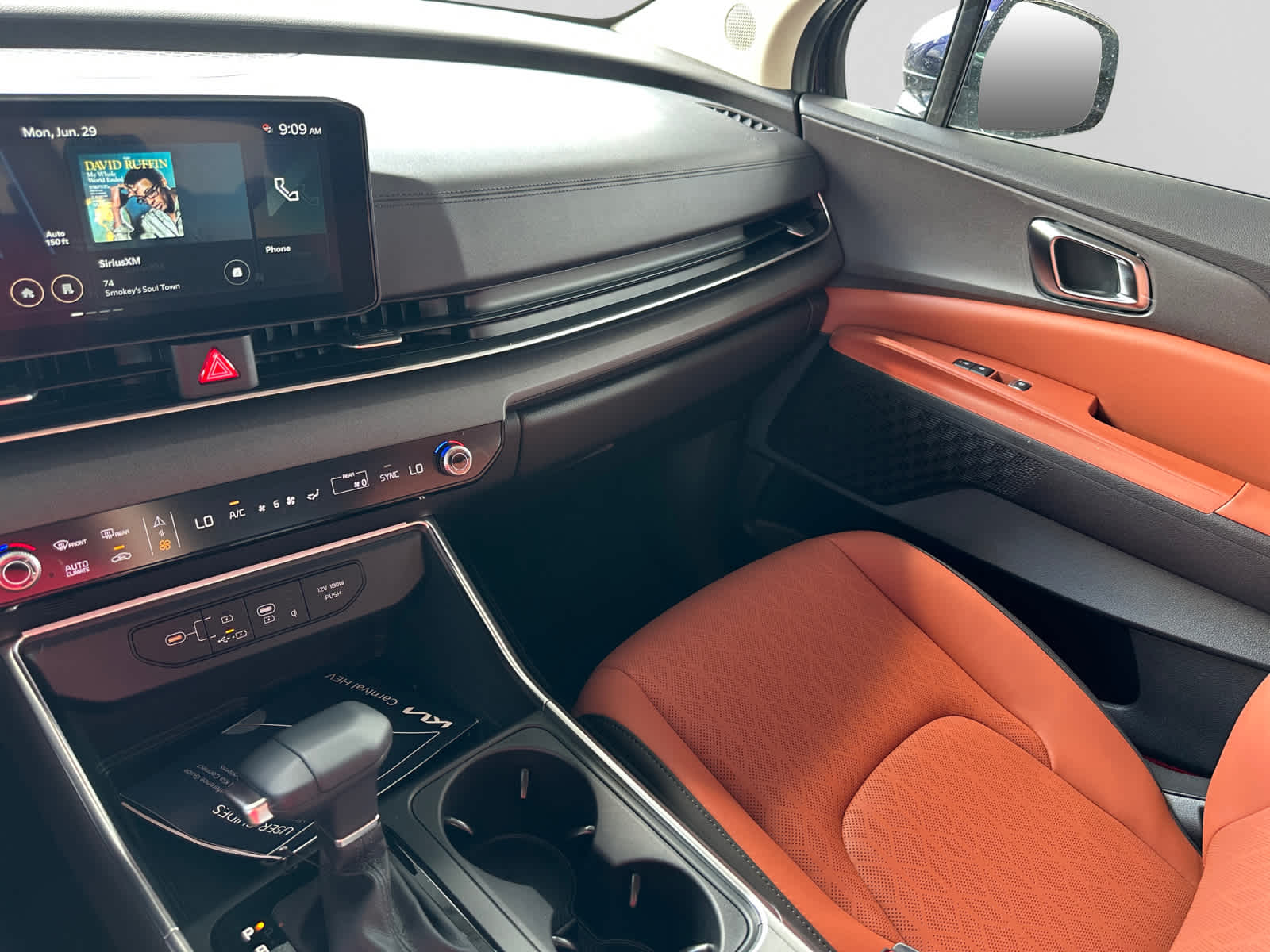 New 2026 Kia Carnival MPV Van