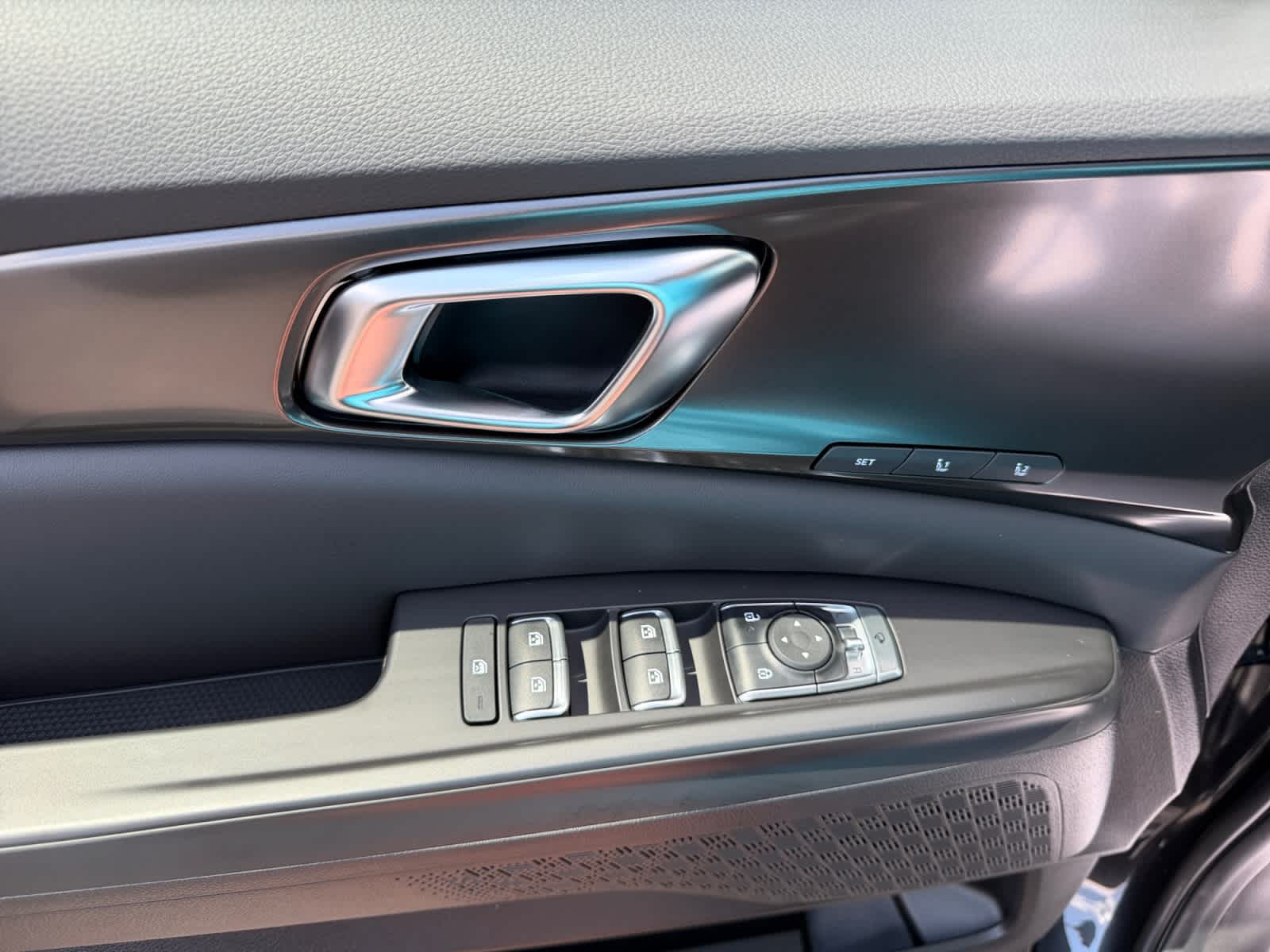 New 2027 Kia Carnival MPV Hybrid Van