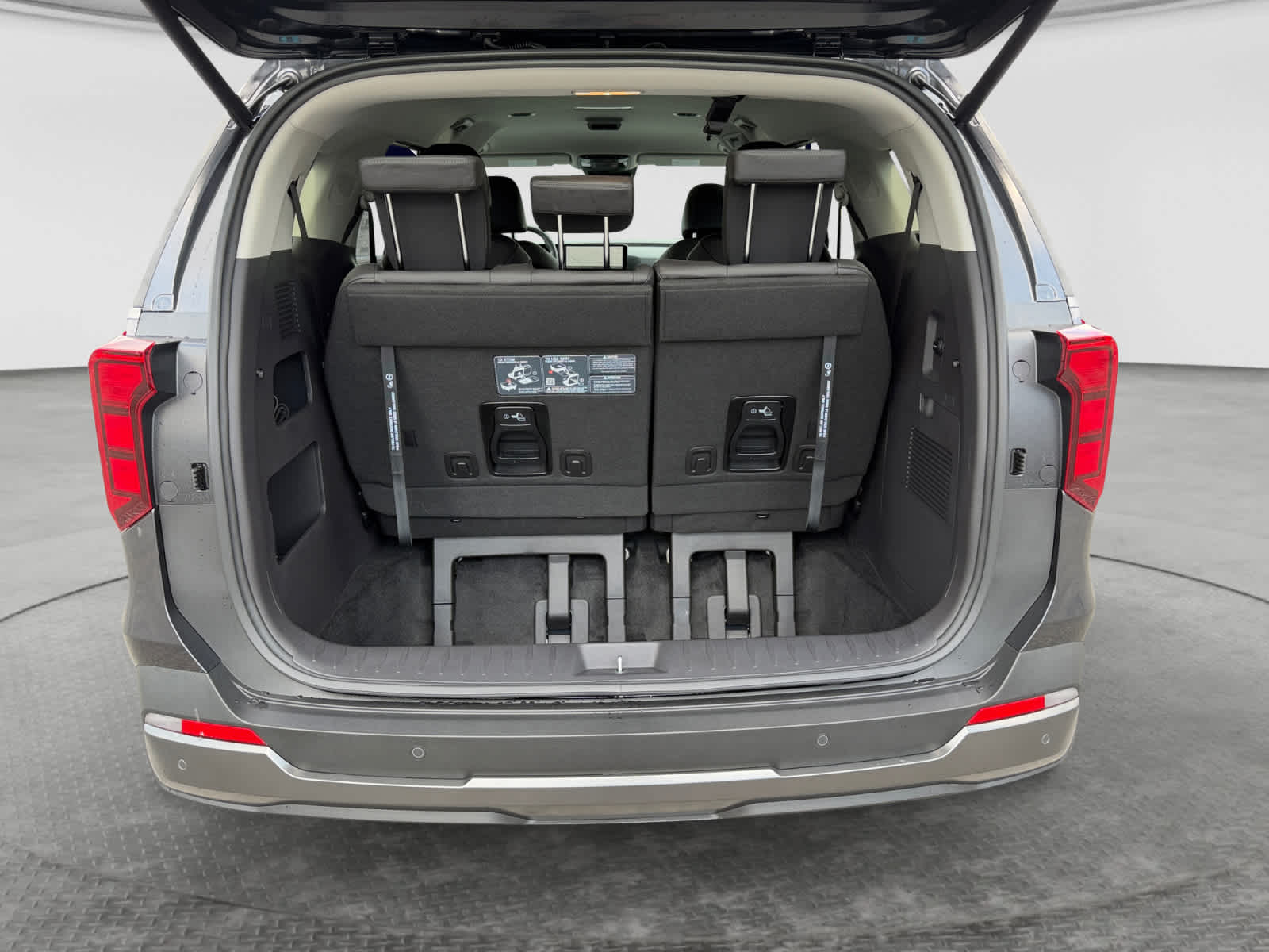 New 2027 Kia Carnival MPV Hybrid Van