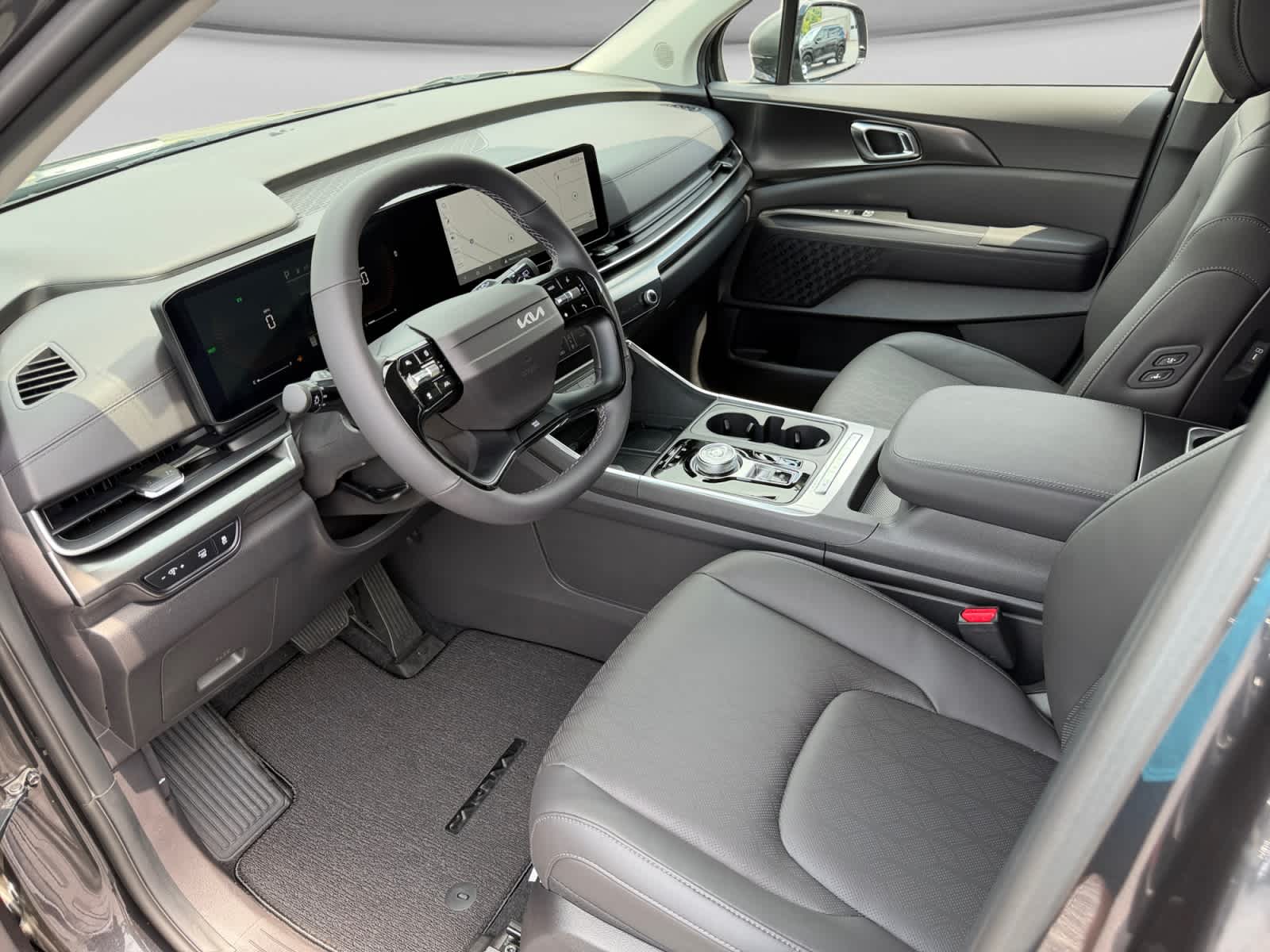 New 2027 Kia Carnival MPV Hybrid Van