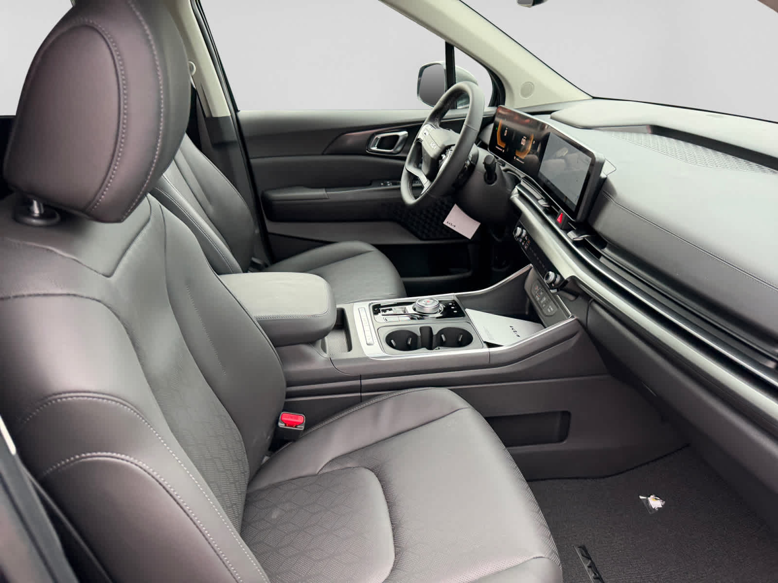 New 2027 Kia Carnival MPV Hybrid Van