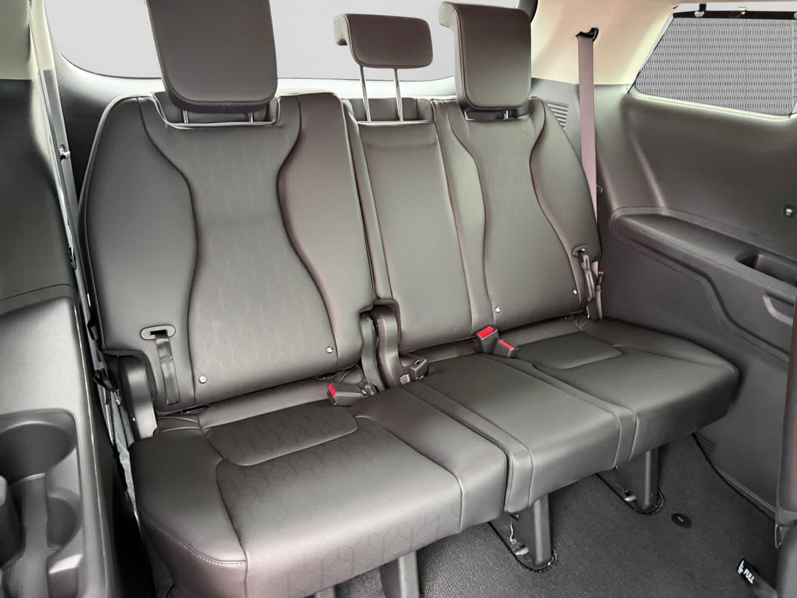 New 2027 Kia Carnival MPV Hybrid Van