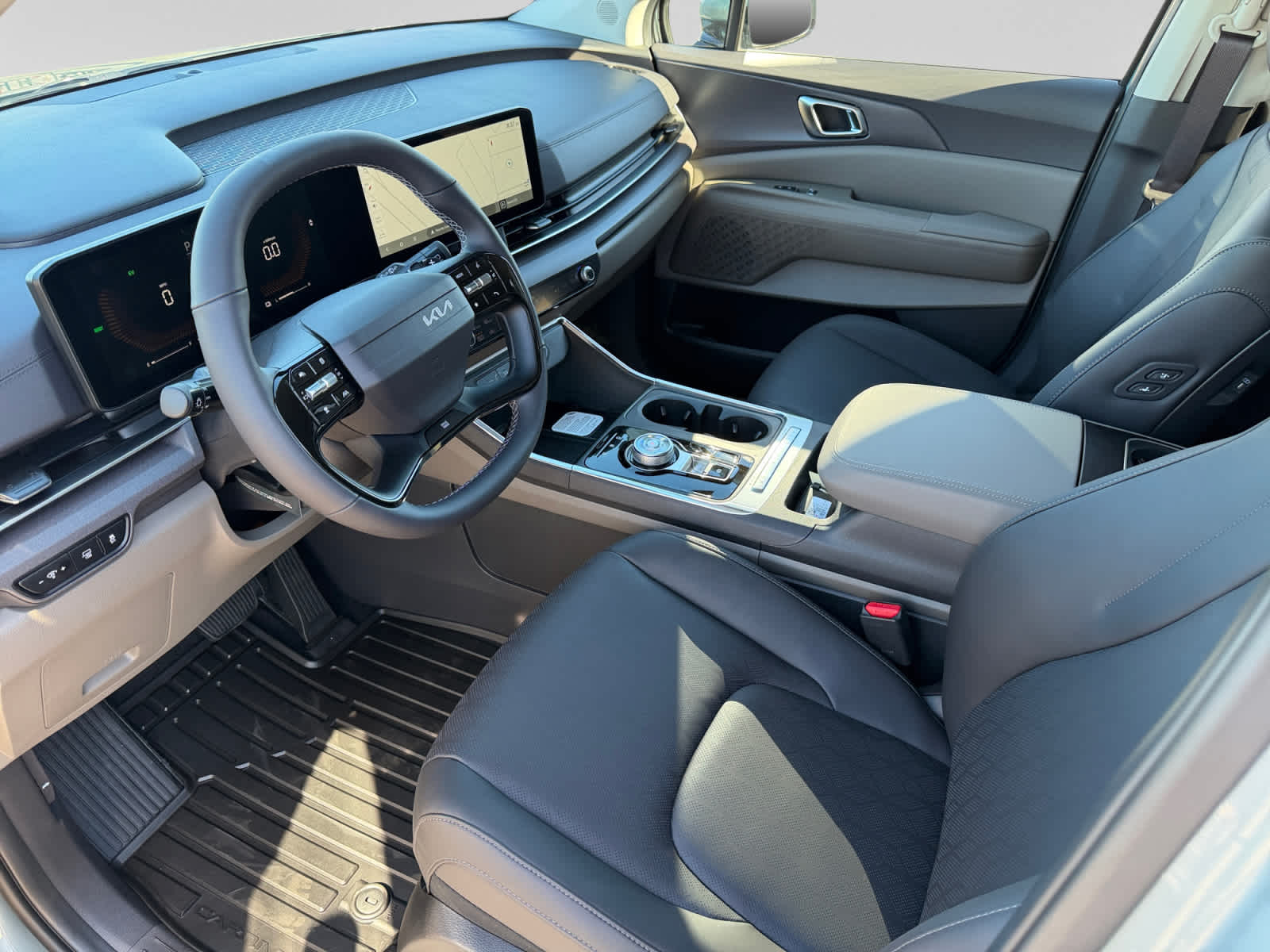 New 2027 Kia Carnival MPV Hybrid Van