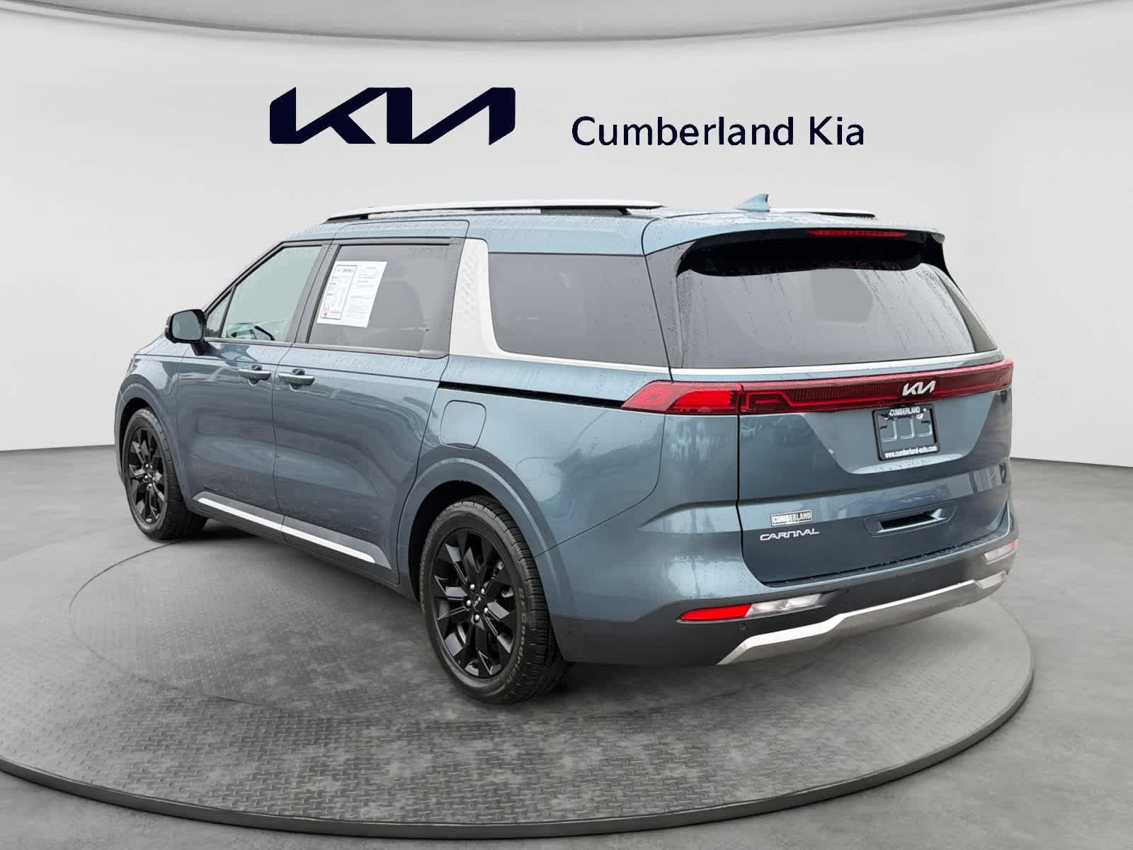 Used 2024 Kia Carnival Van