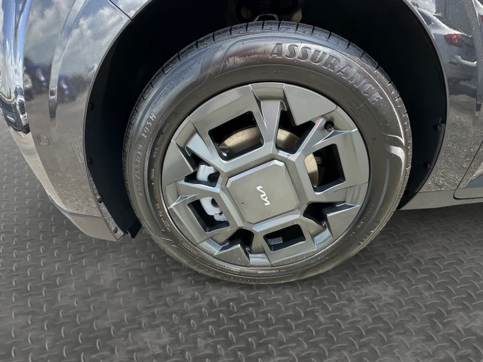 New 2026 Kia Carnival MPV Van