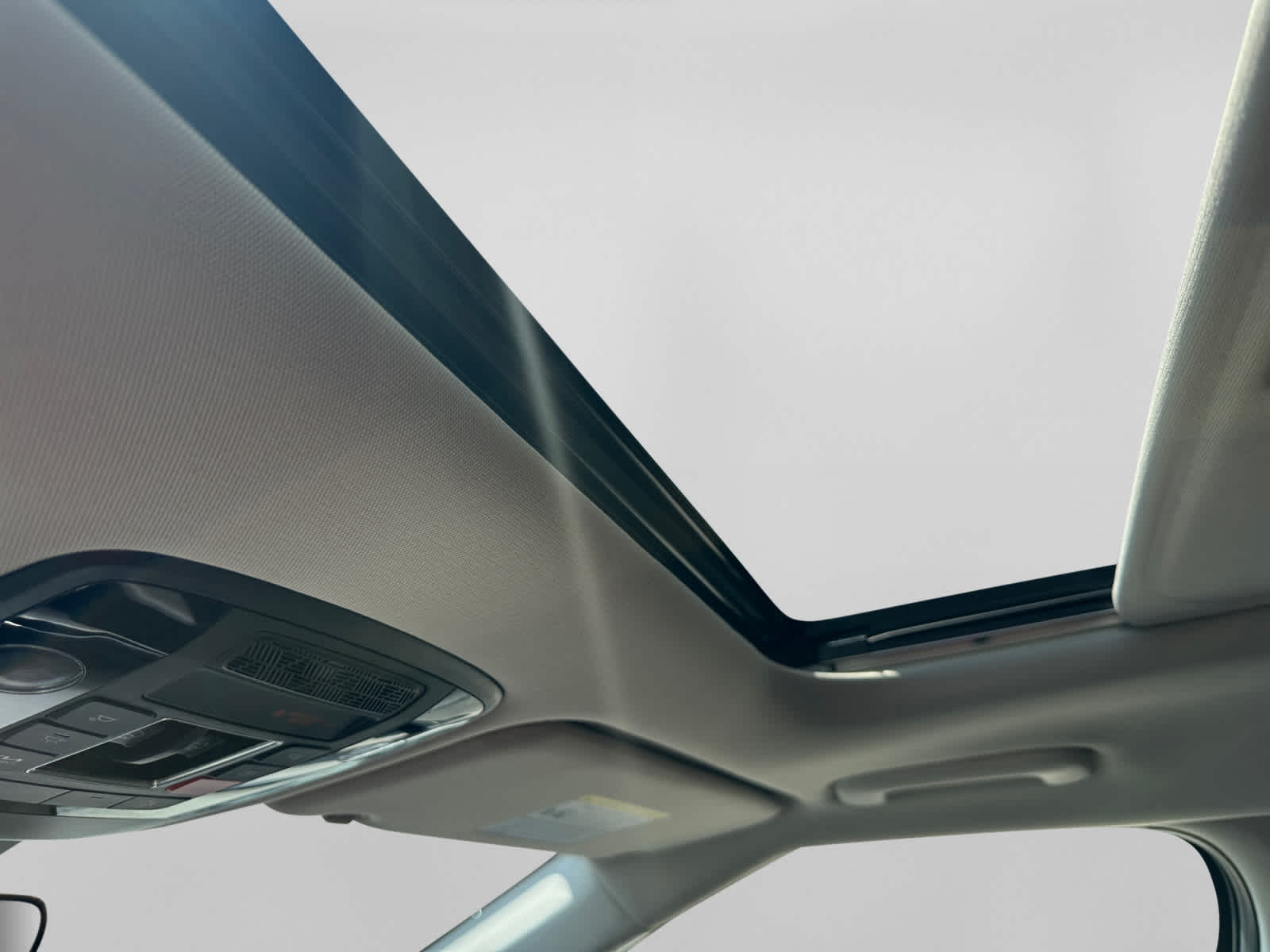 New 2026 Kia Carnival MPV Van