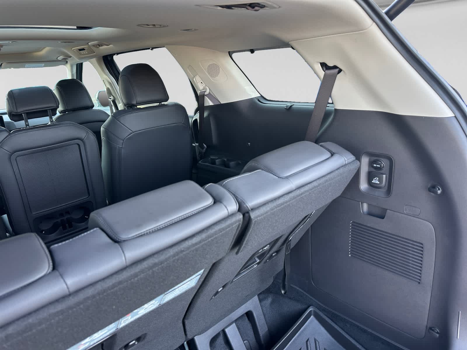 New 2027 Kia Carnival MPV Van
