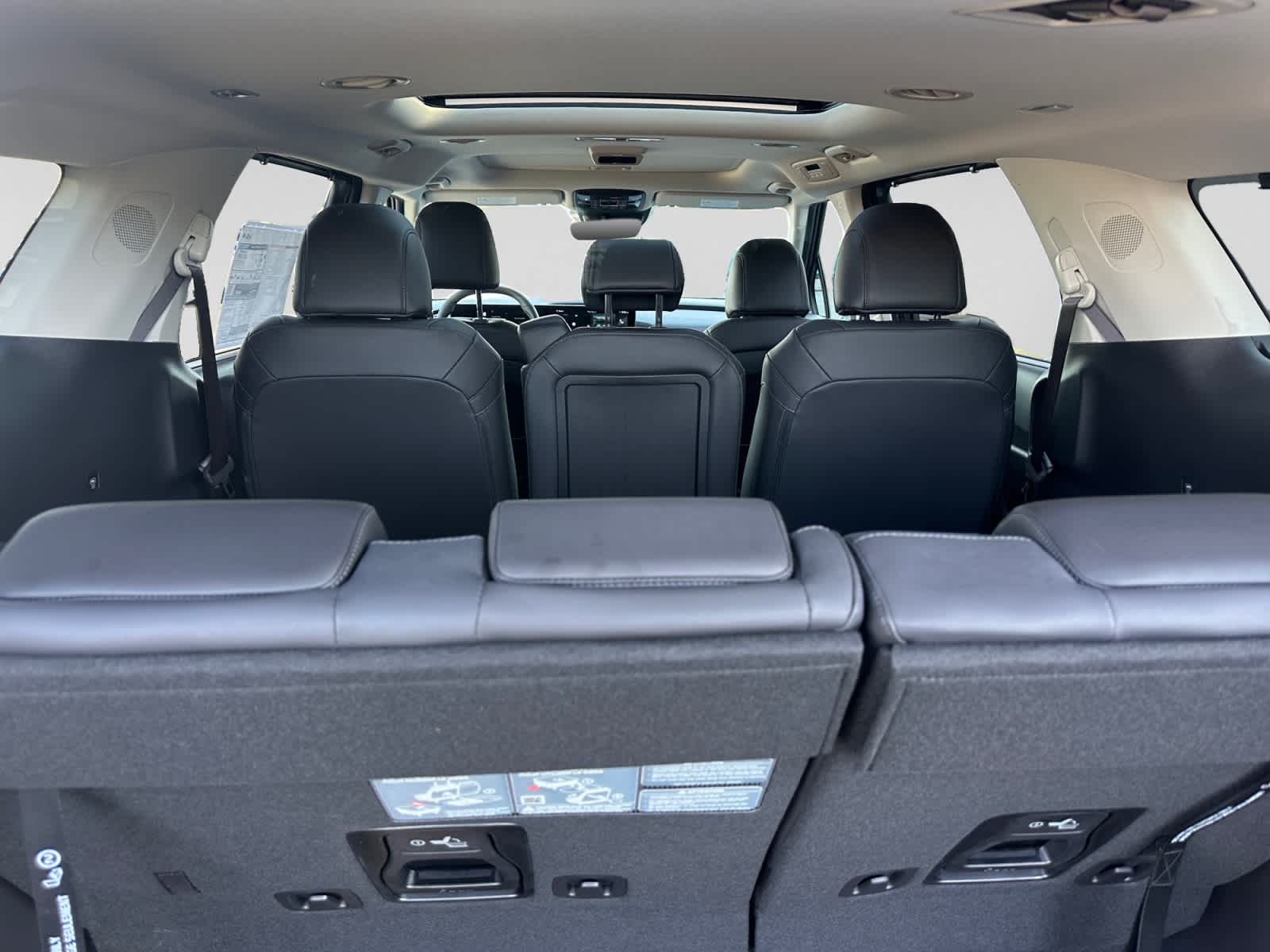 New 2027 Kia Carnival MPV Van