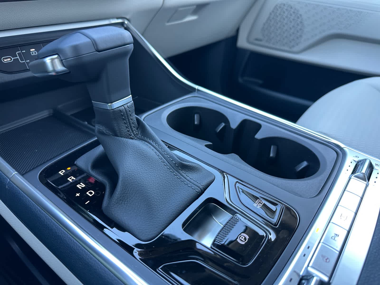 New 2027 Kia Carnival MPV Van