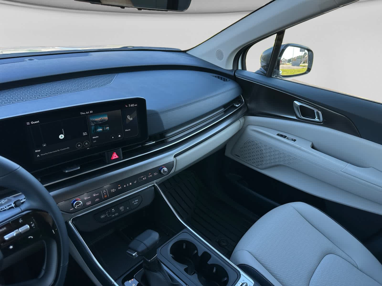 New 2027 Kia Carnival MPV Van