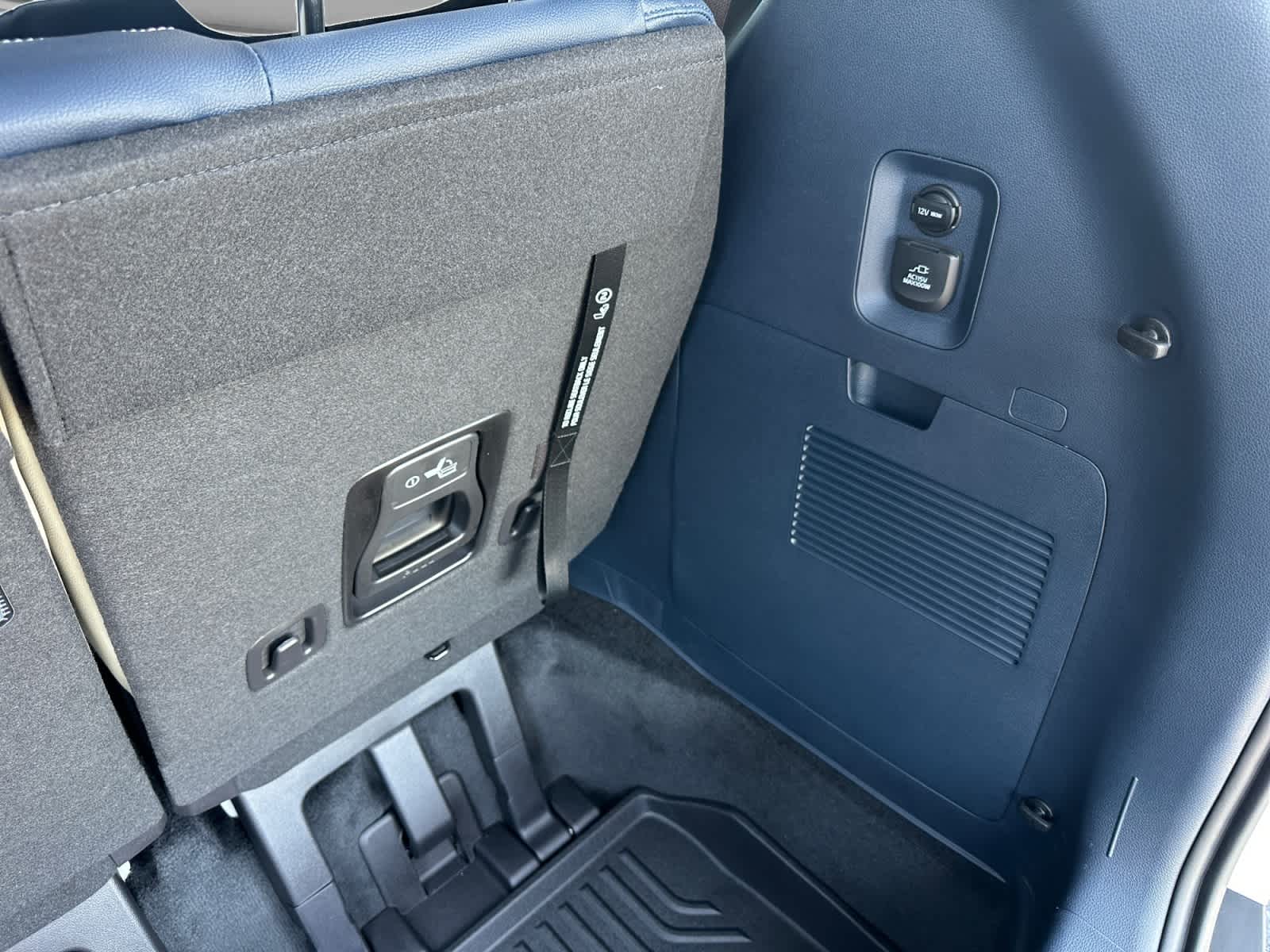 New 2027 Kia Carnival MPV Van
