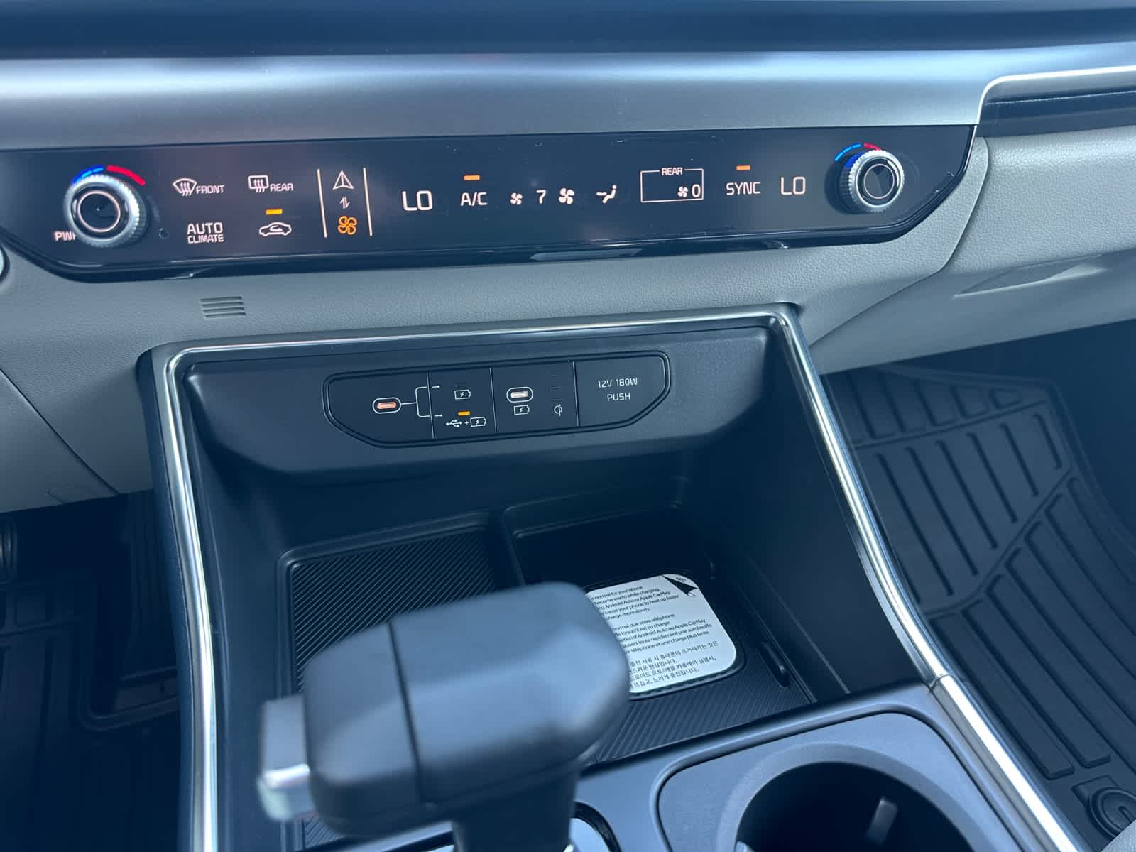 New 2027 Kia Carnival MPV Van
