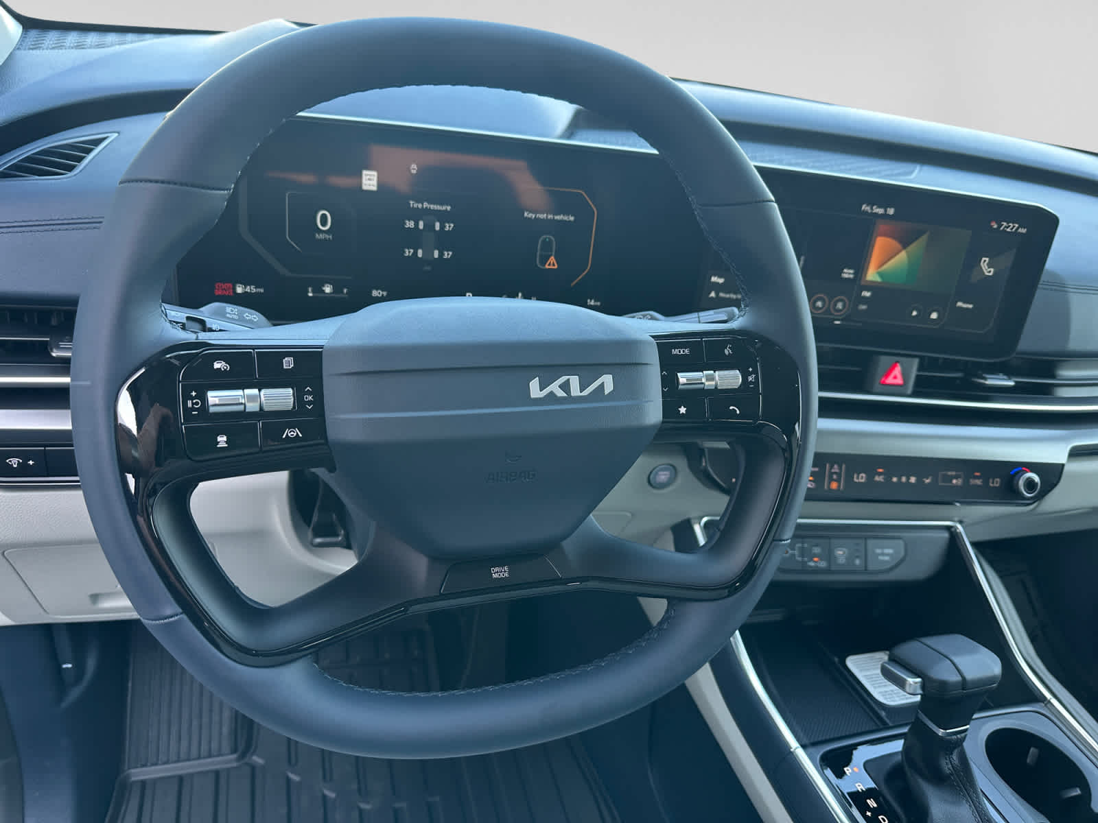 New 2027 Kia Carnival MPV Van