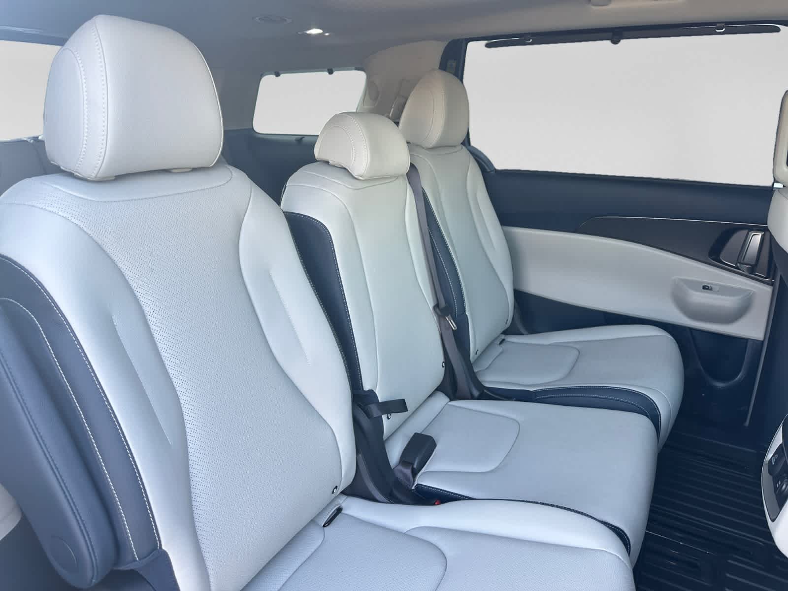 New 2027 Kia Carnival MPV Van