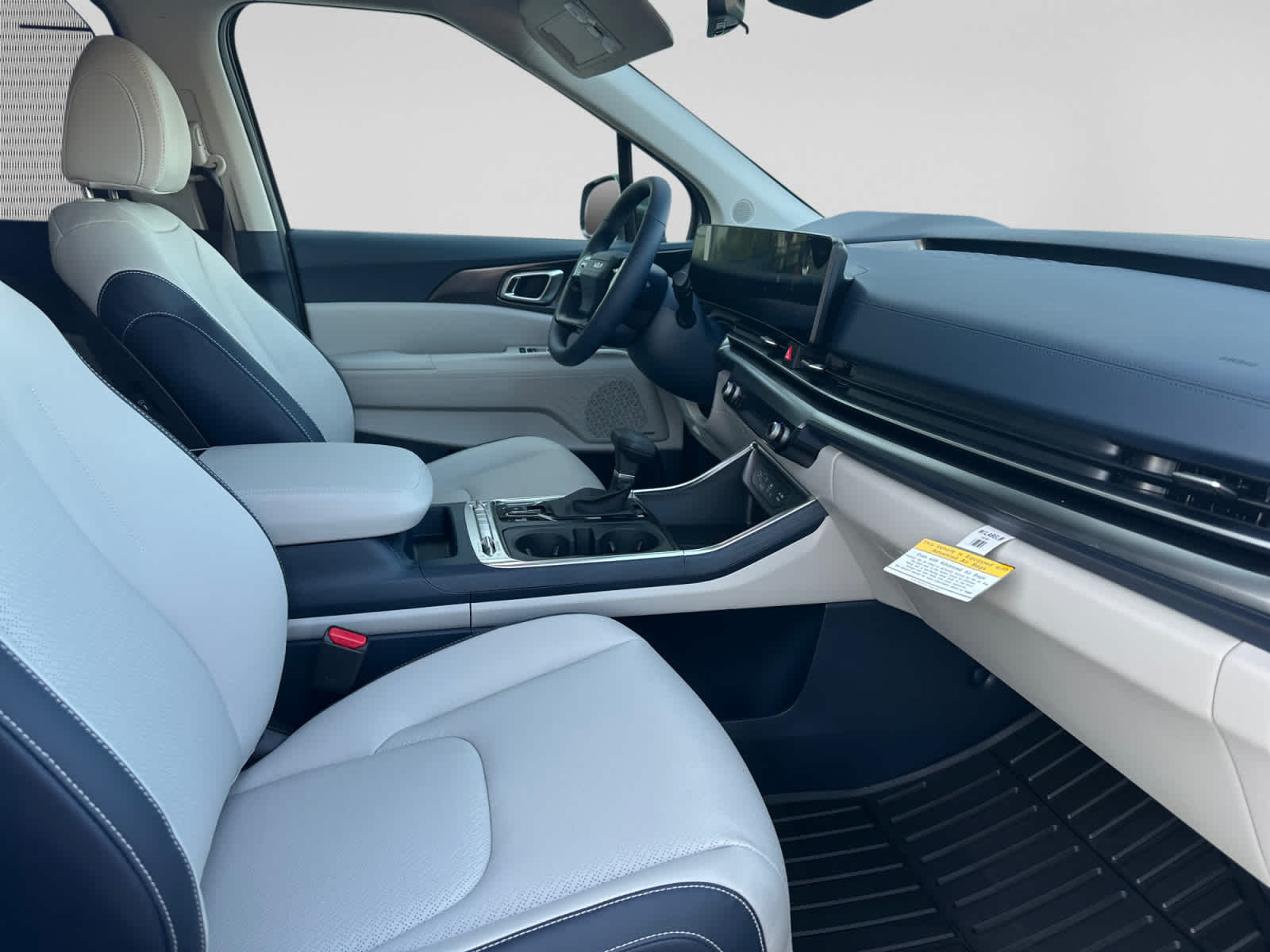 New 2027 Kia Carnival MPV Van