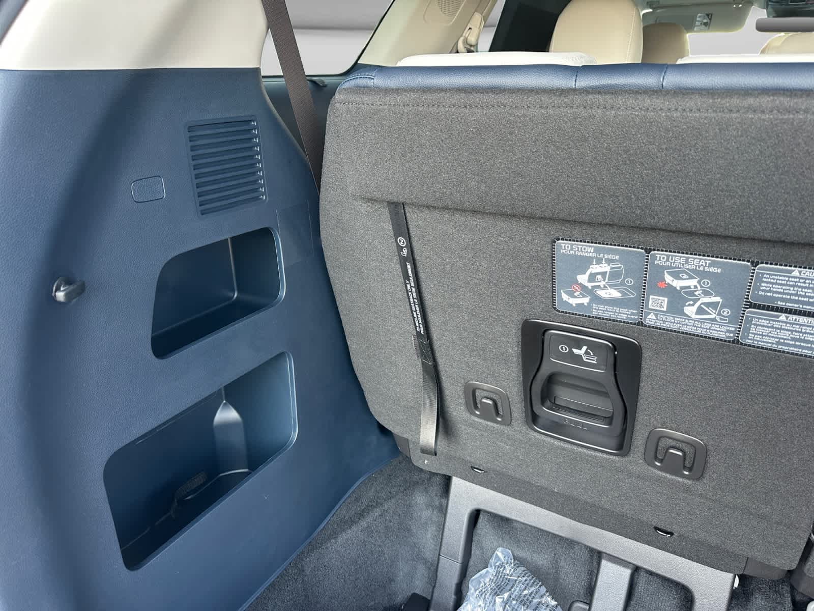 New 2027 Kia Carnival MPV Van