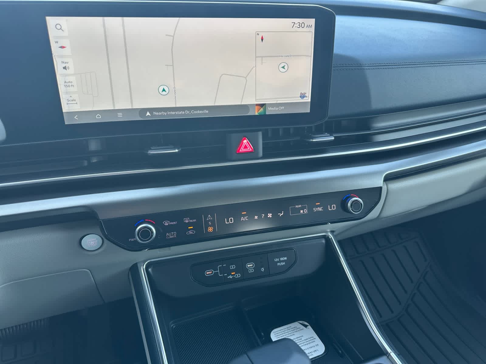 New 2027 Kia Carnival MPV Van