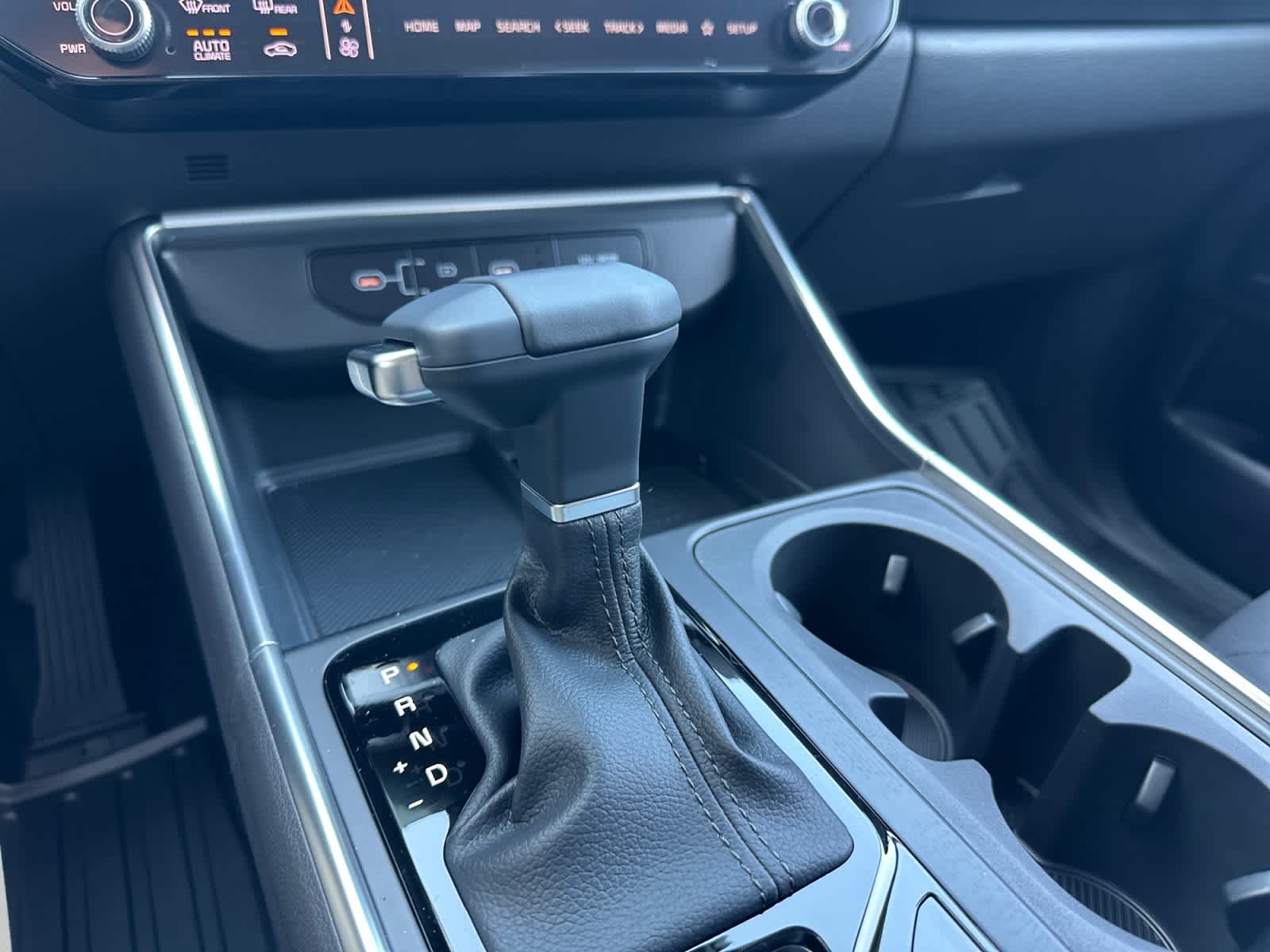 New 2027 Kia Carnival MPV Van