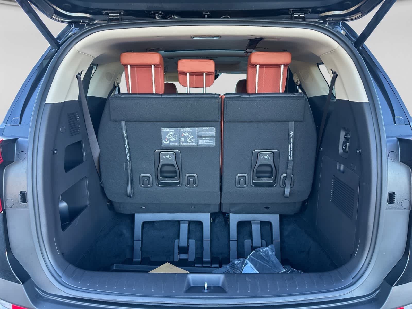 New 2027 Kia Carnival MPV Van